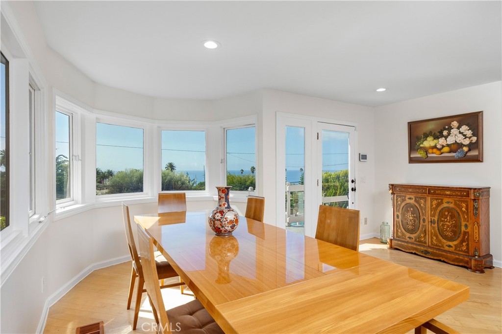 1468 W 37th