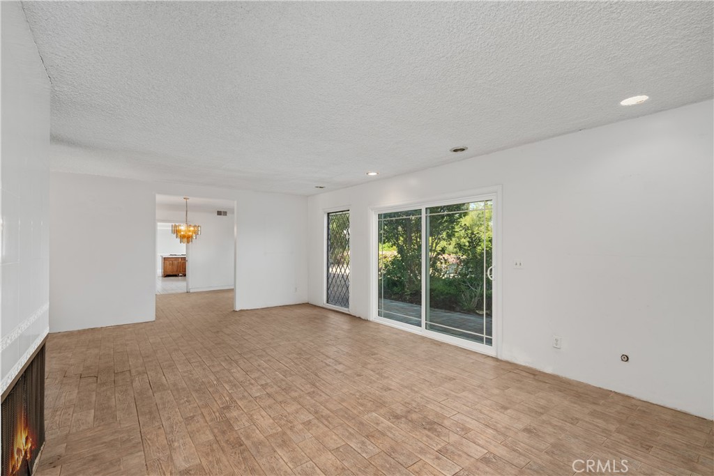 4931 Tarzana Woods Drive
