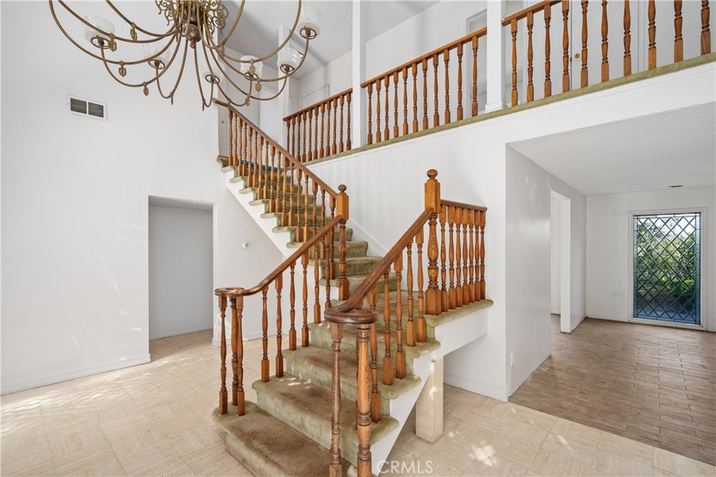 4931 Tarzana Woods Drive