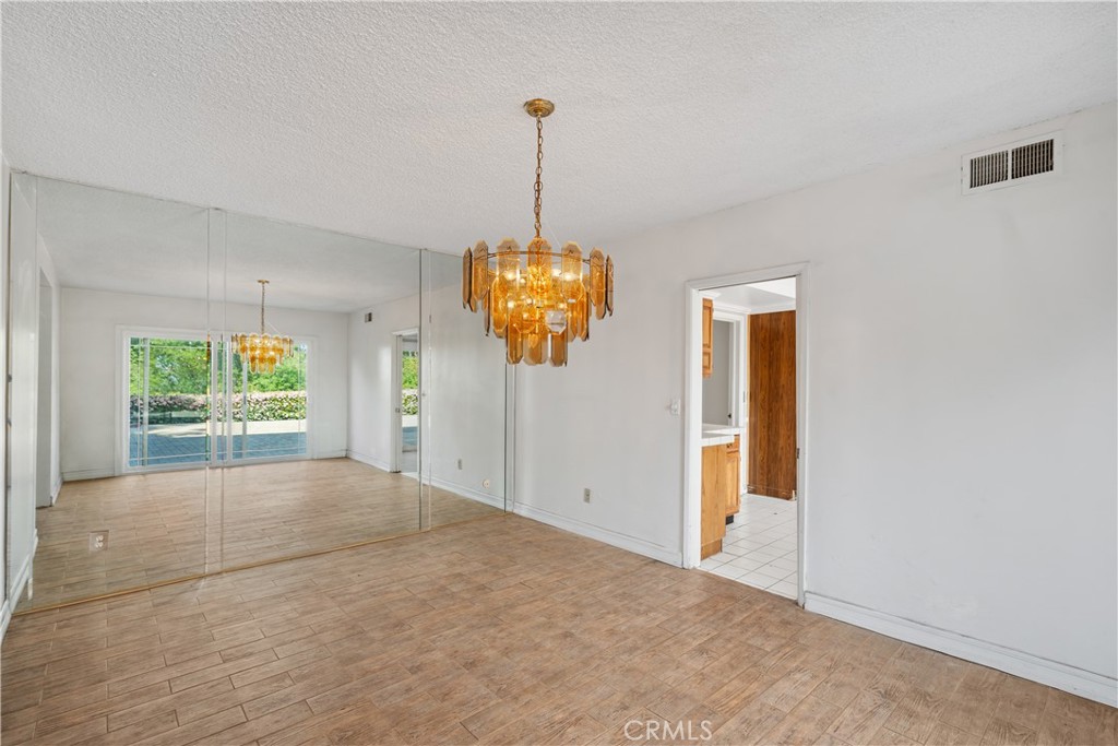 4931 Tarzana Woods Drive