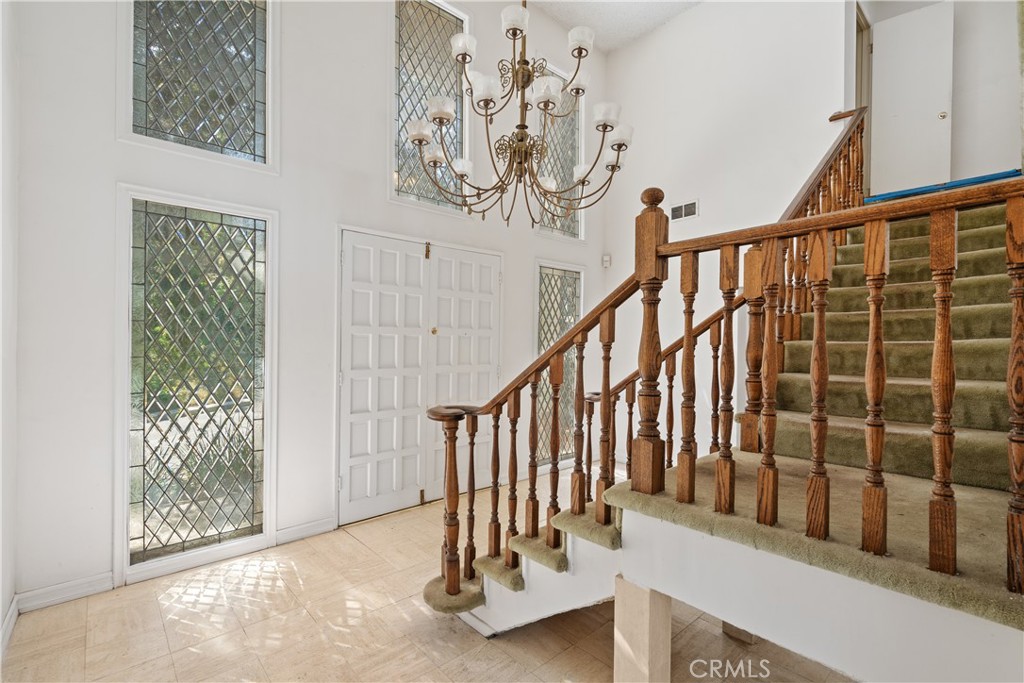 4931 Tarzana Woods Drive