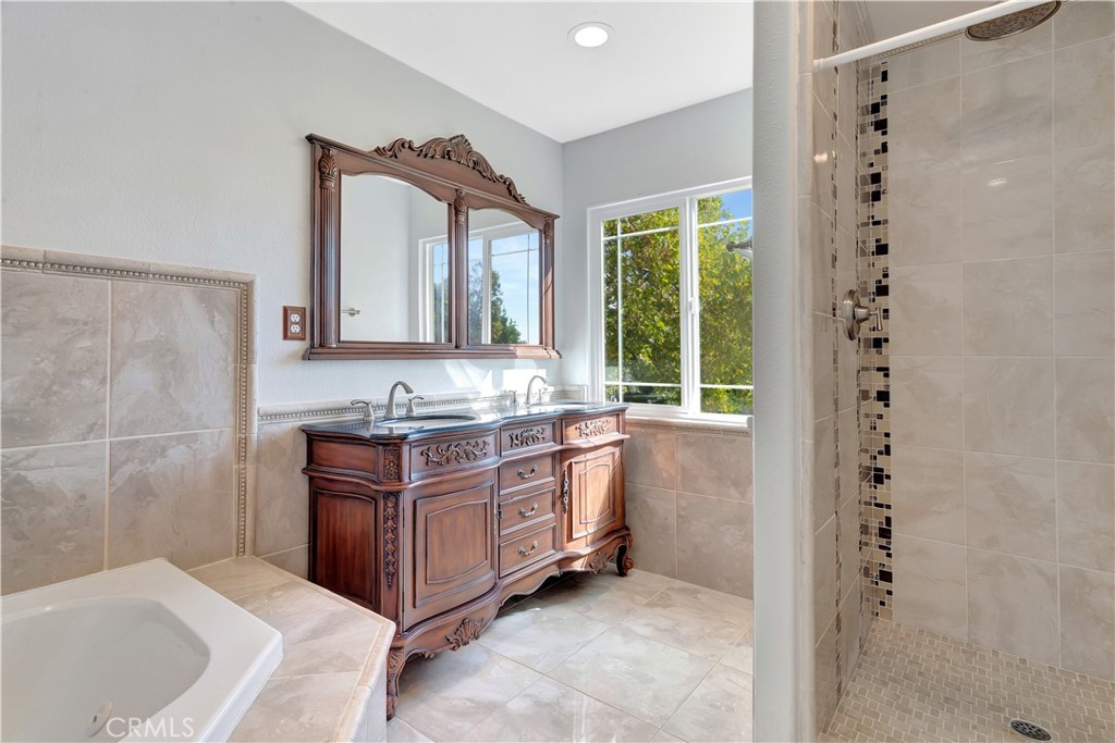 1220 Bennett Way 110