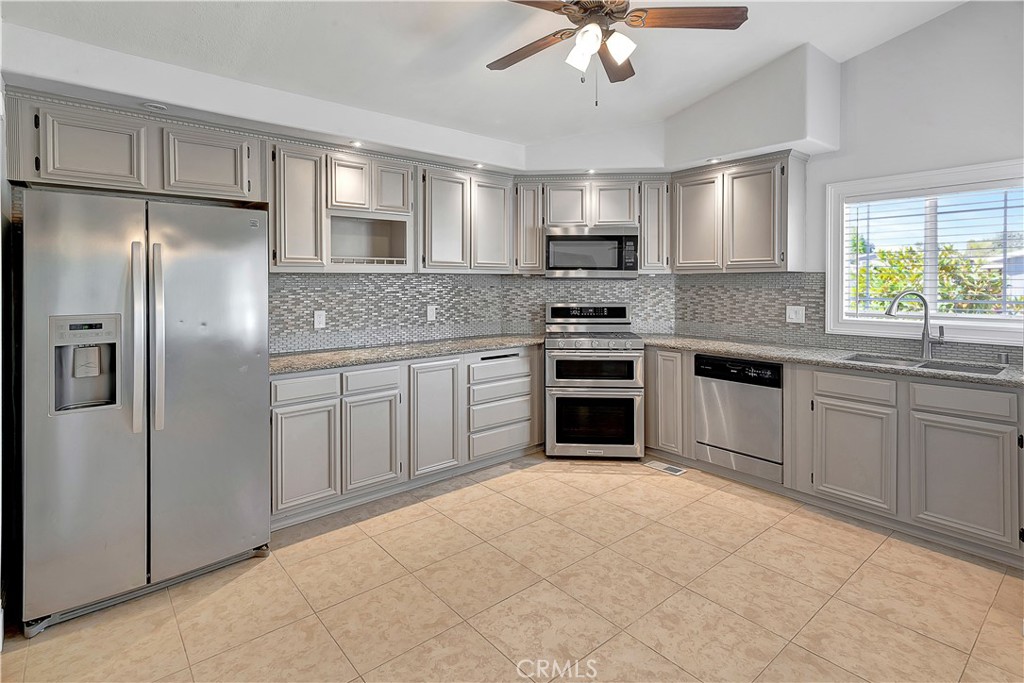 1220 Bennett Way 110