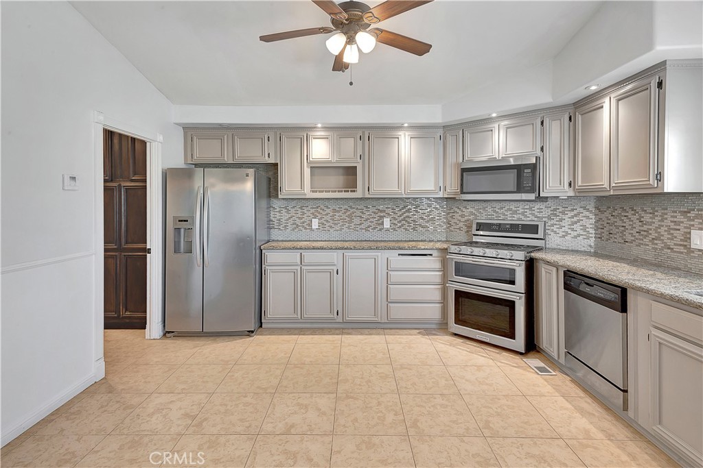 1220 Bennett Way 110