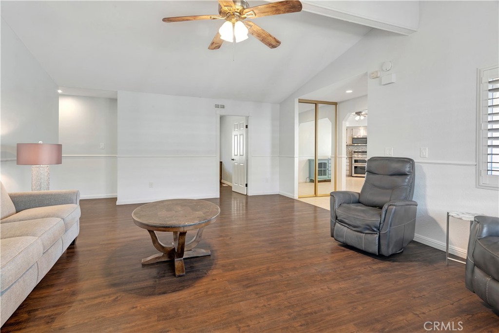 1220 Bennett Way 110