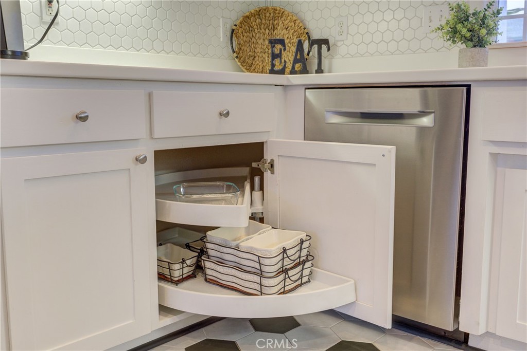 1435 Blackberry Avenue