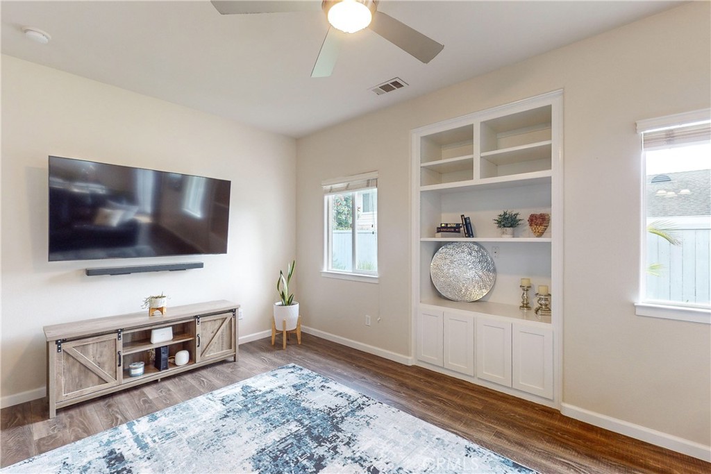 1435 Blackberry Avenue