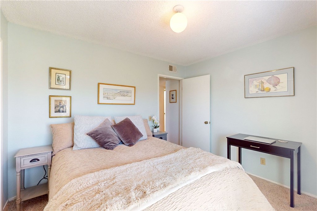 4709 Tiffany Park Circle