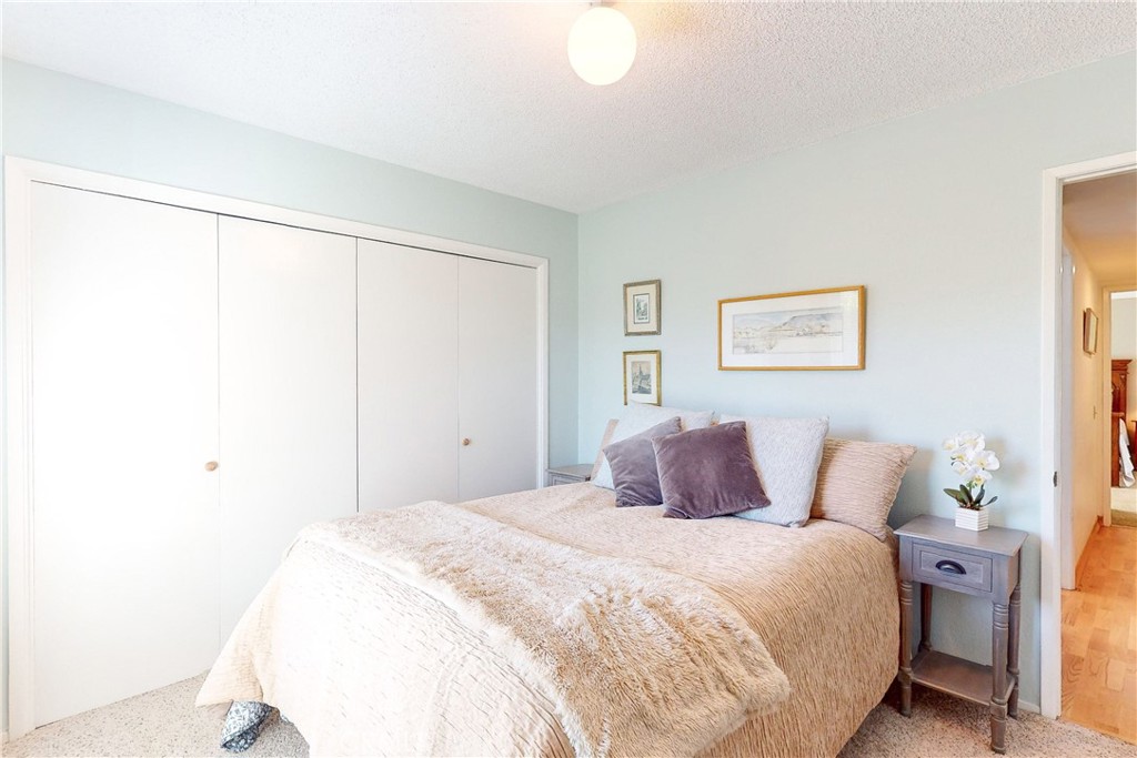 4709 Tiffany Park Circle