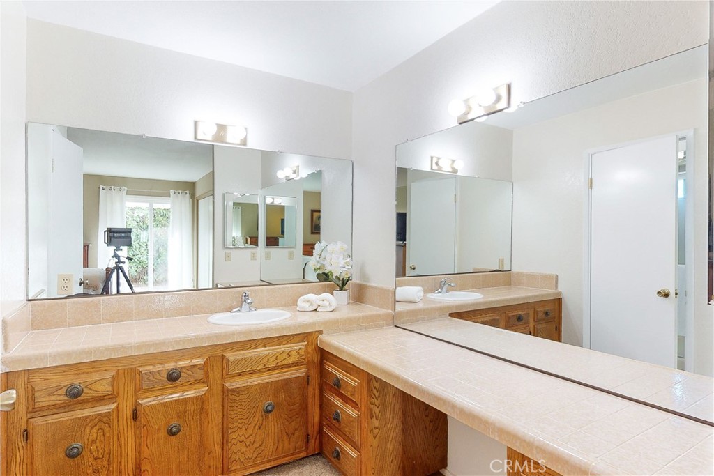 4709 Tiffany Park Circle