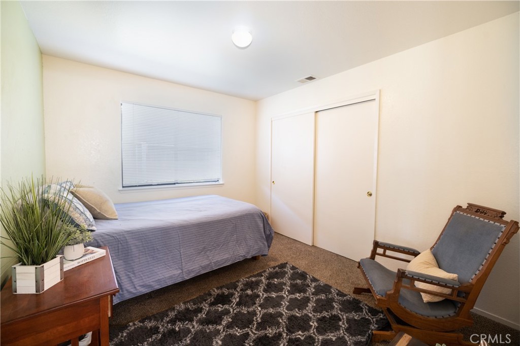 137 E Vintage Street