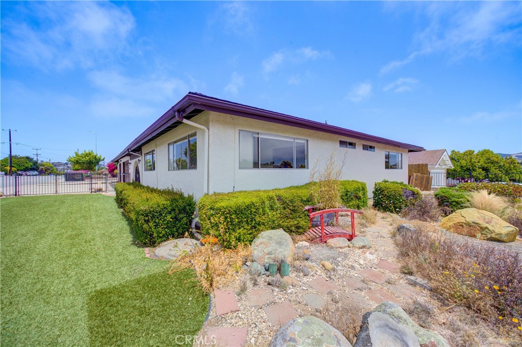 271 South Alpine Street