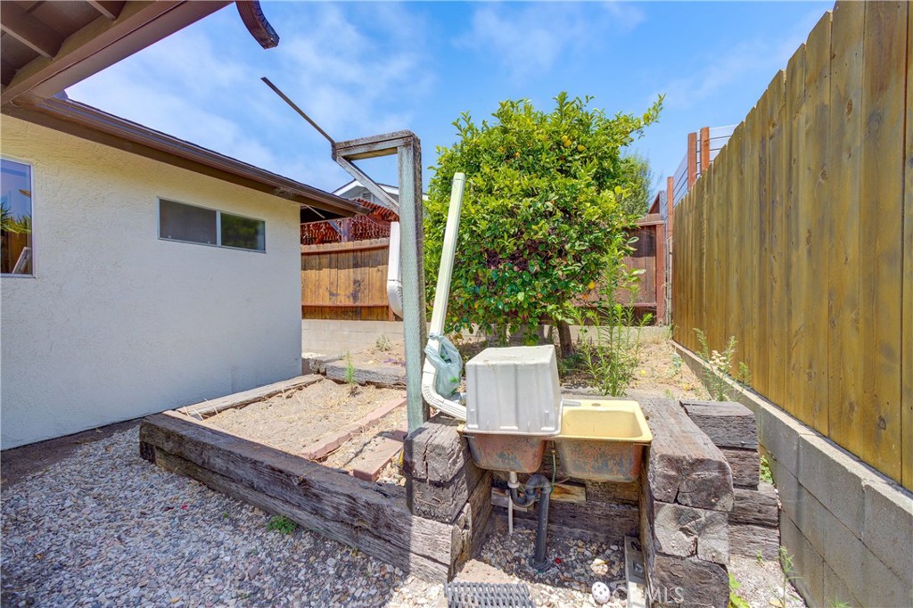 271 South Alpine Street