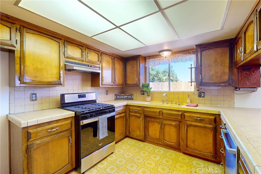 271 South Alpine Street