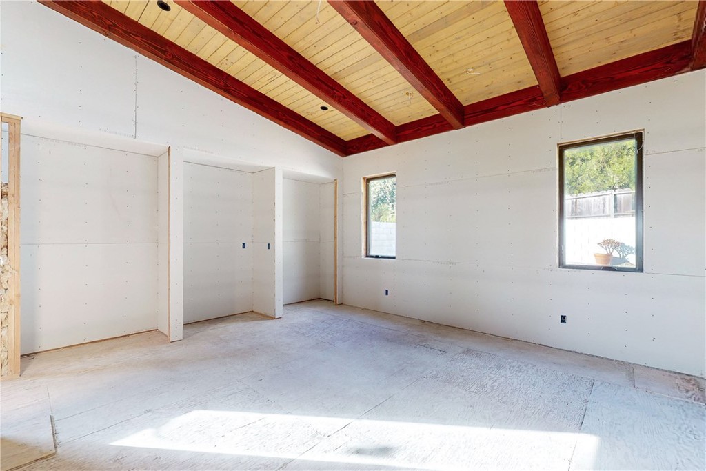 1081 Longview Avenue