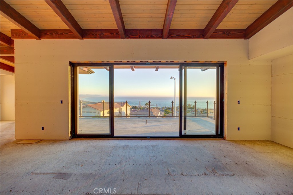 1081 Longview Avenue