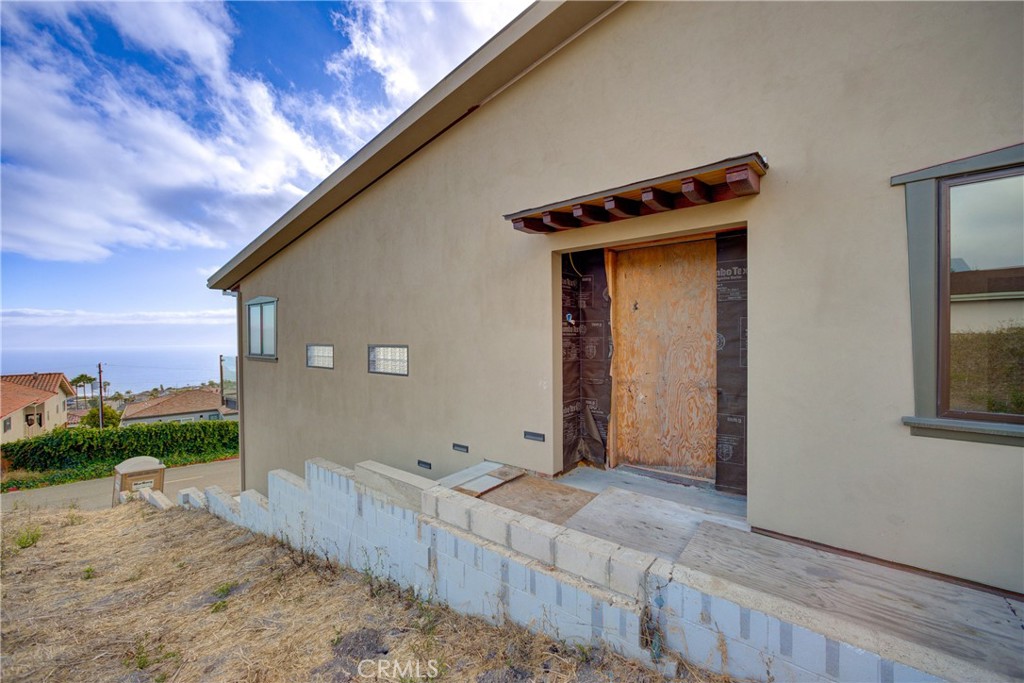 1081 Longview Avenue