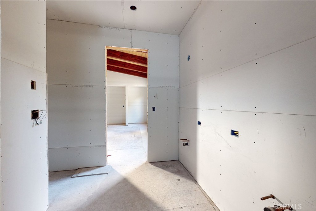 1081 Longview Avenue