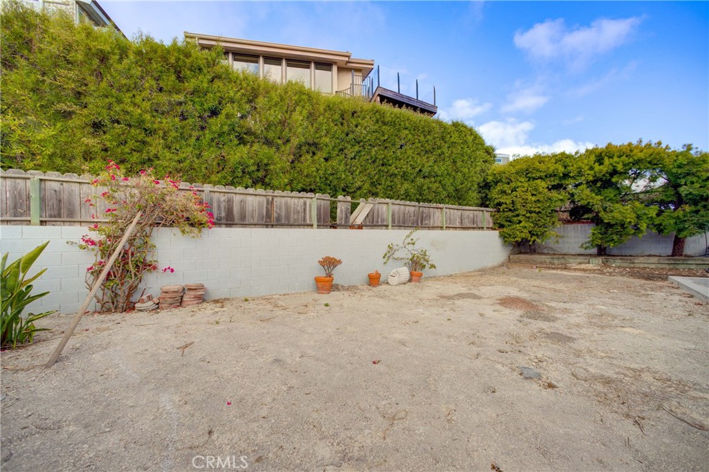 1081 Longview Avenue