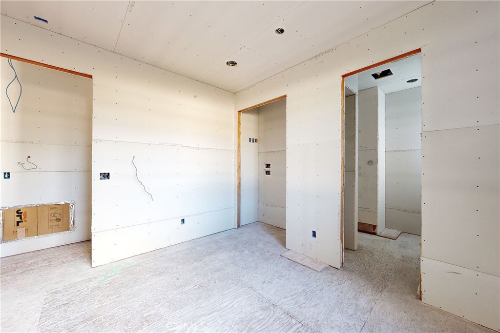 1081 Longview Avenue