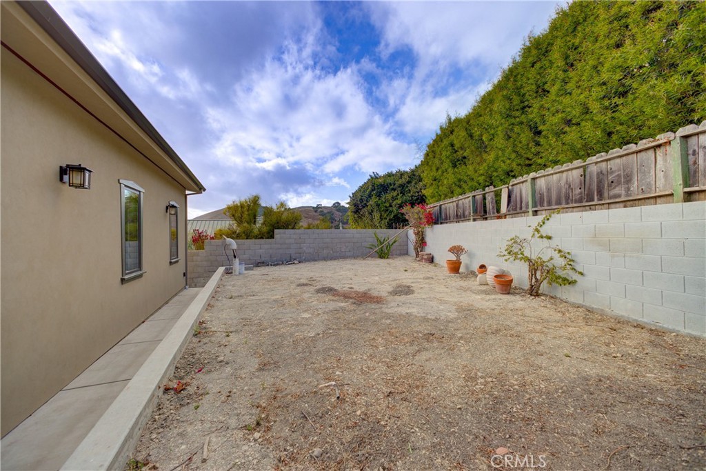 1081 Longview Avenue