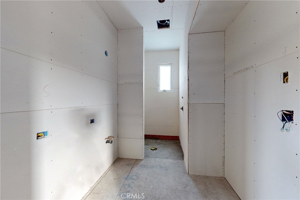 1081 Longview Avenue