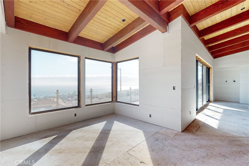 1081 Longview Avenue