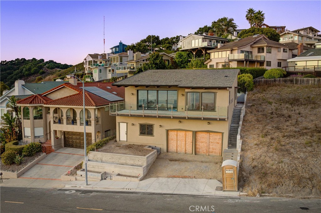 1081 Longview Avenue