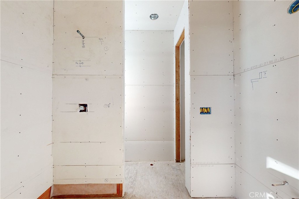 1081 Longview Avenue