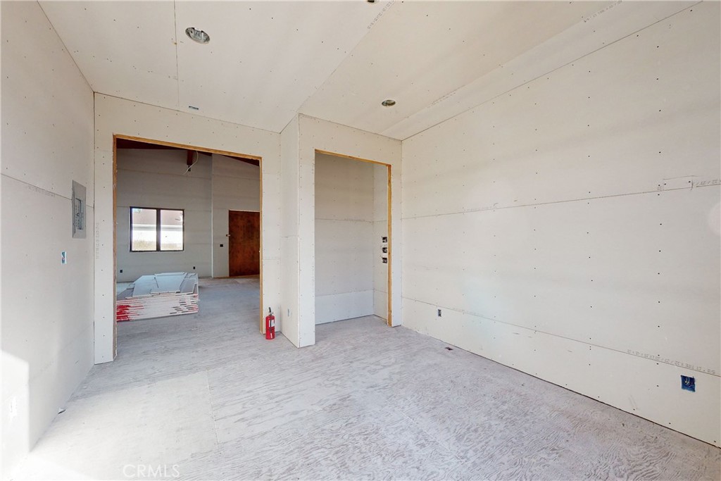 1081 Longview Avenue