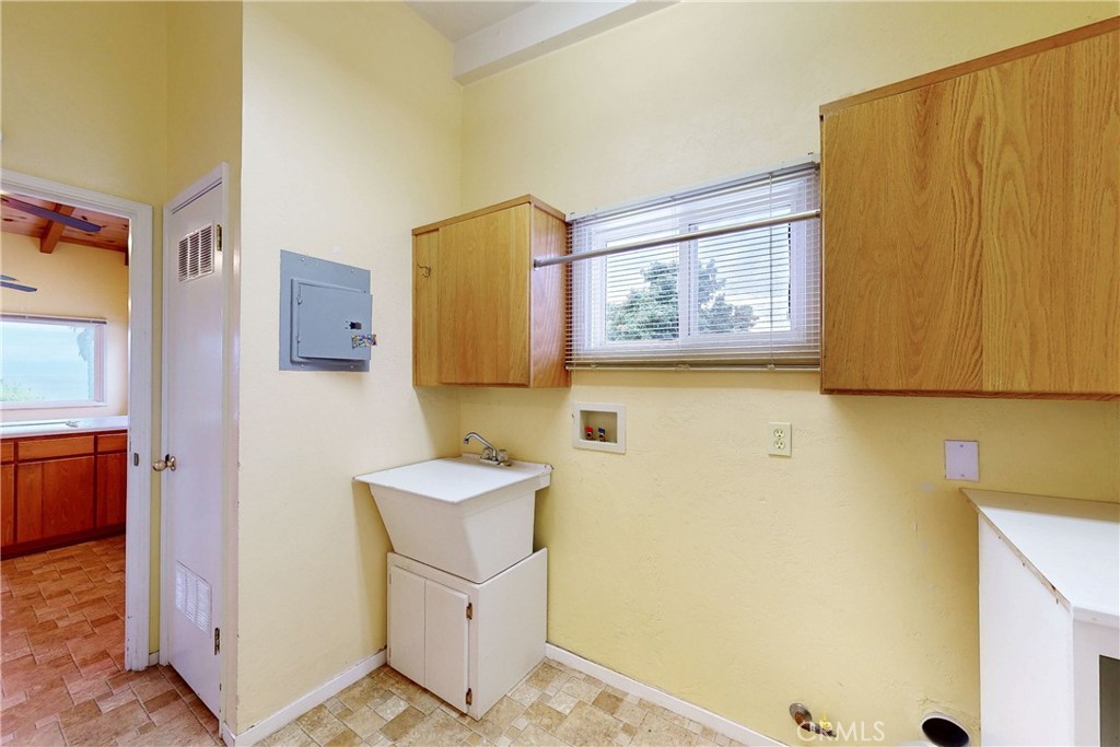 152 El Portal Drive