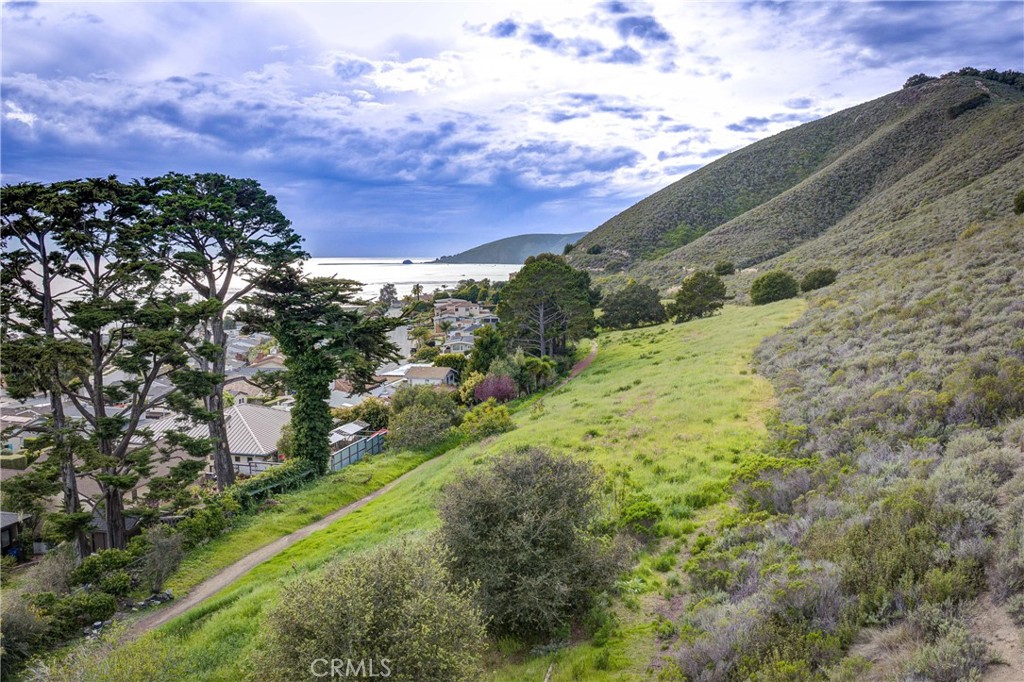 152 El Portal Drive