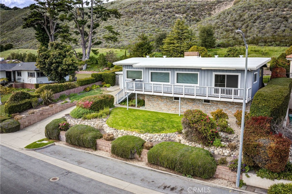 152 El Portal Drive