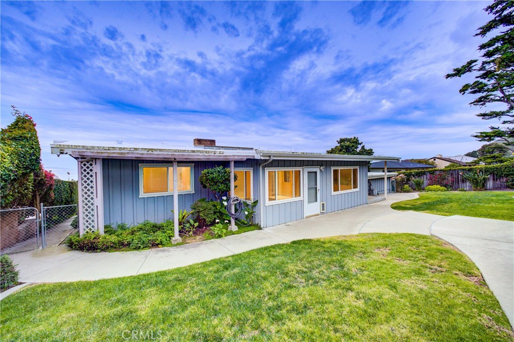 152 El Portal Drive