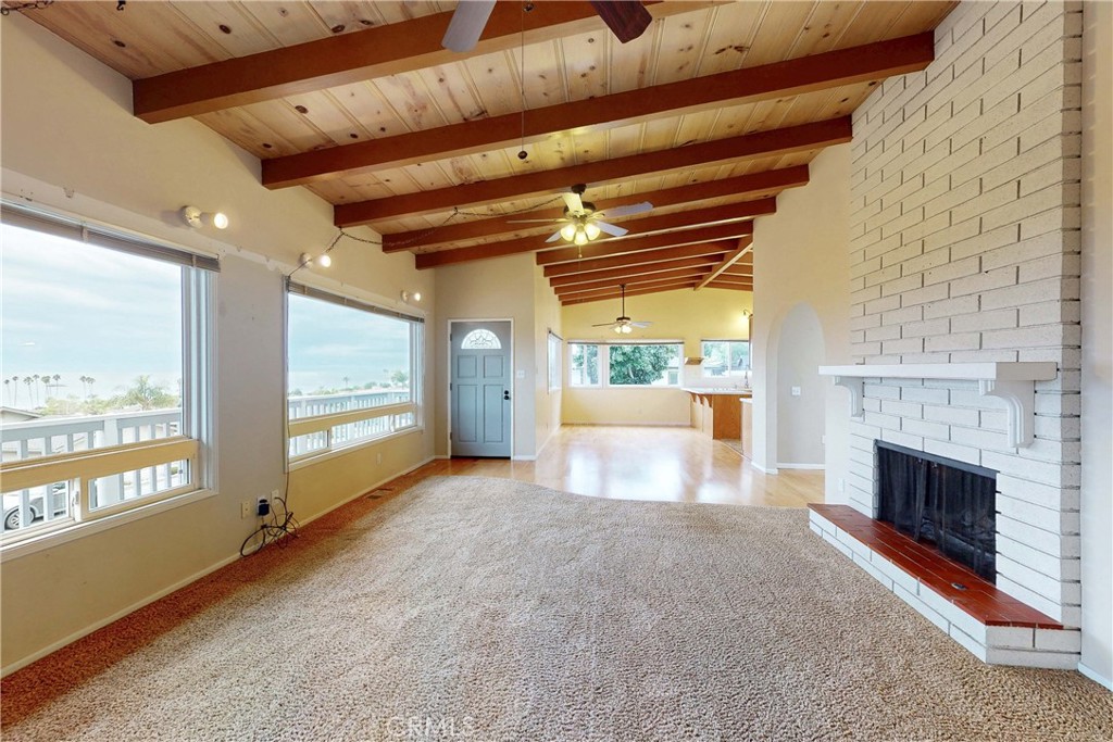 152 El Portal Drive