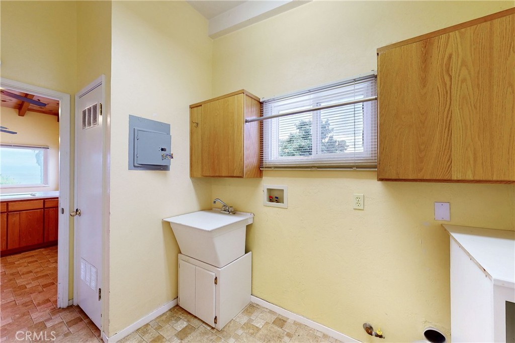152 El Portal Drive