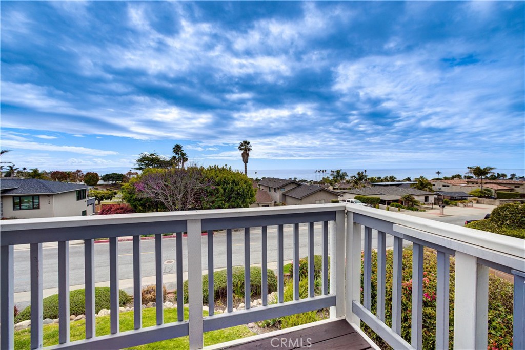 152 El Portal Drive