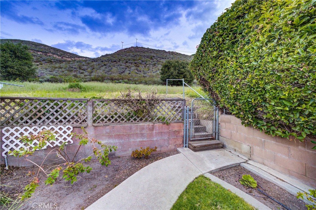 152 El Portal Drive