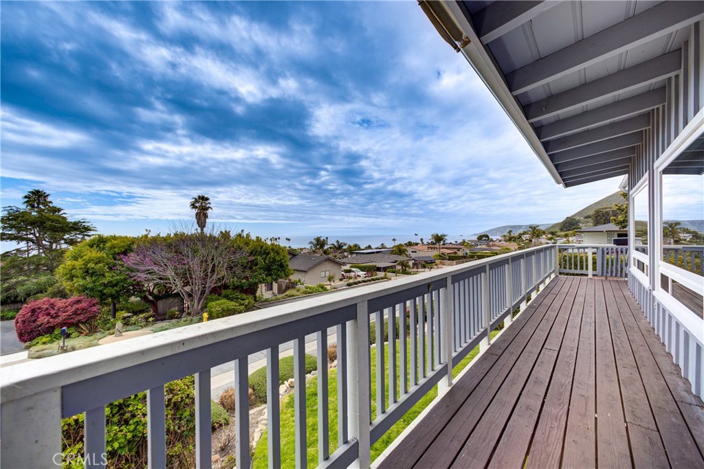 152 El Portal Drive