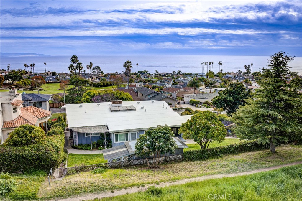 152 El Portal Drive