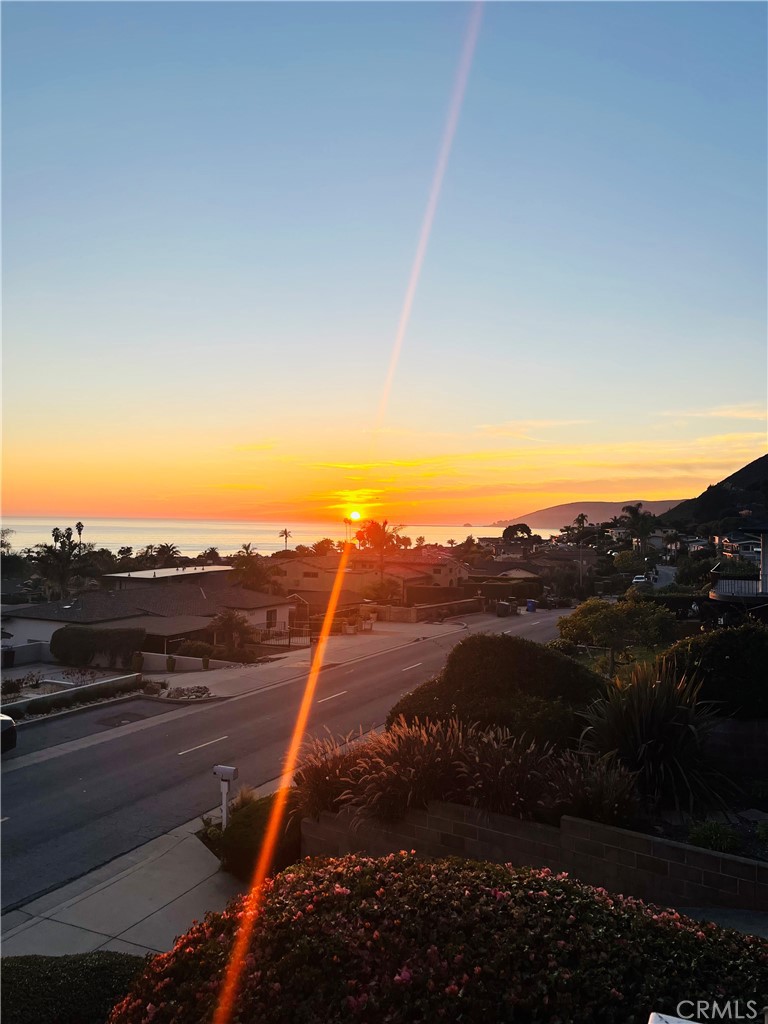 152 El Portal Drive