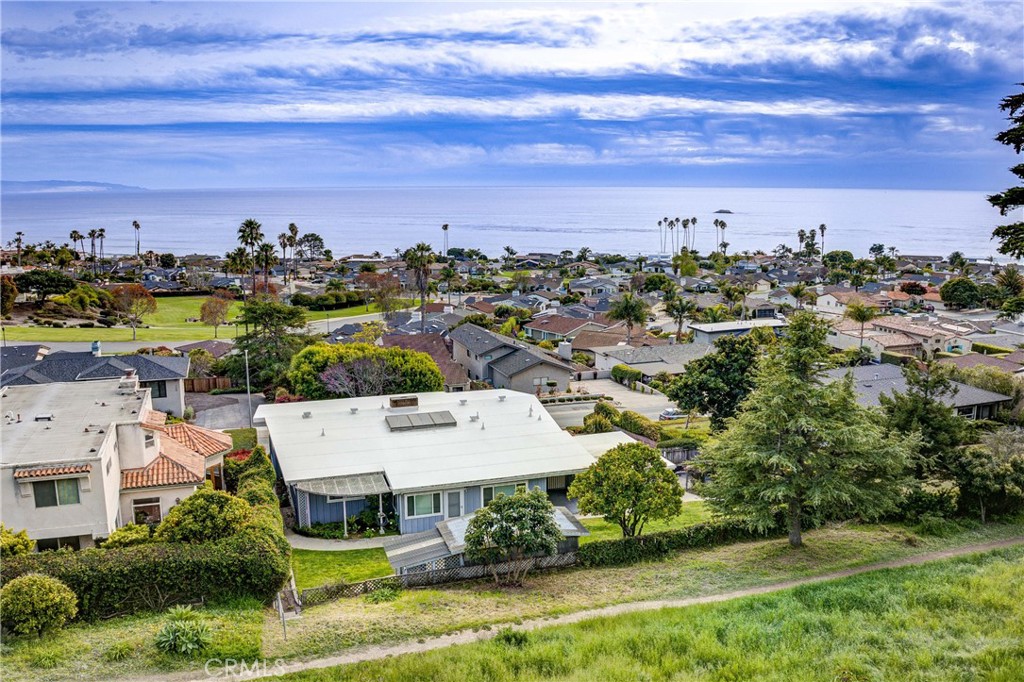 152 El Portal Drive