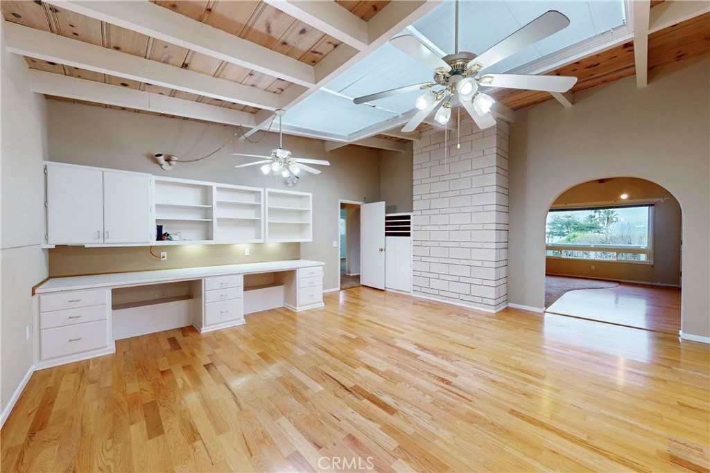 152 El Portal Drive