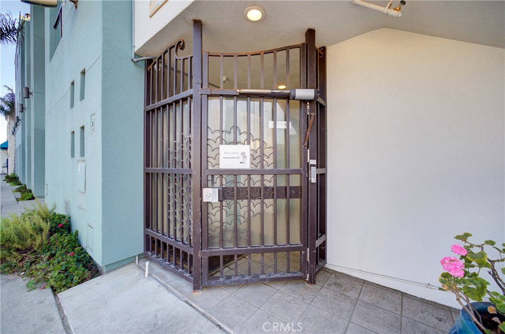 198 Main Street 12