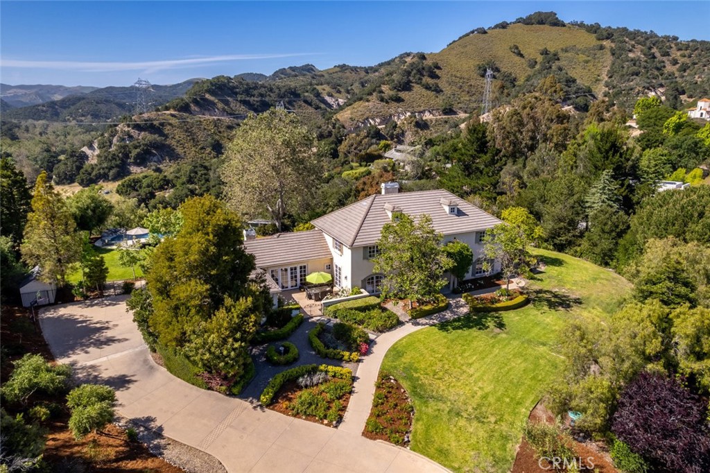 1190 Bassi Drive