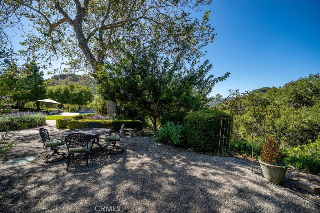 1190 Bassi Drive