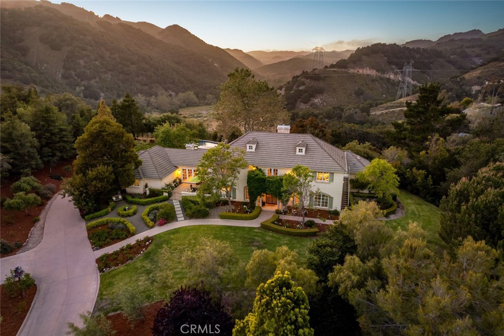 1190 Bassi Drive