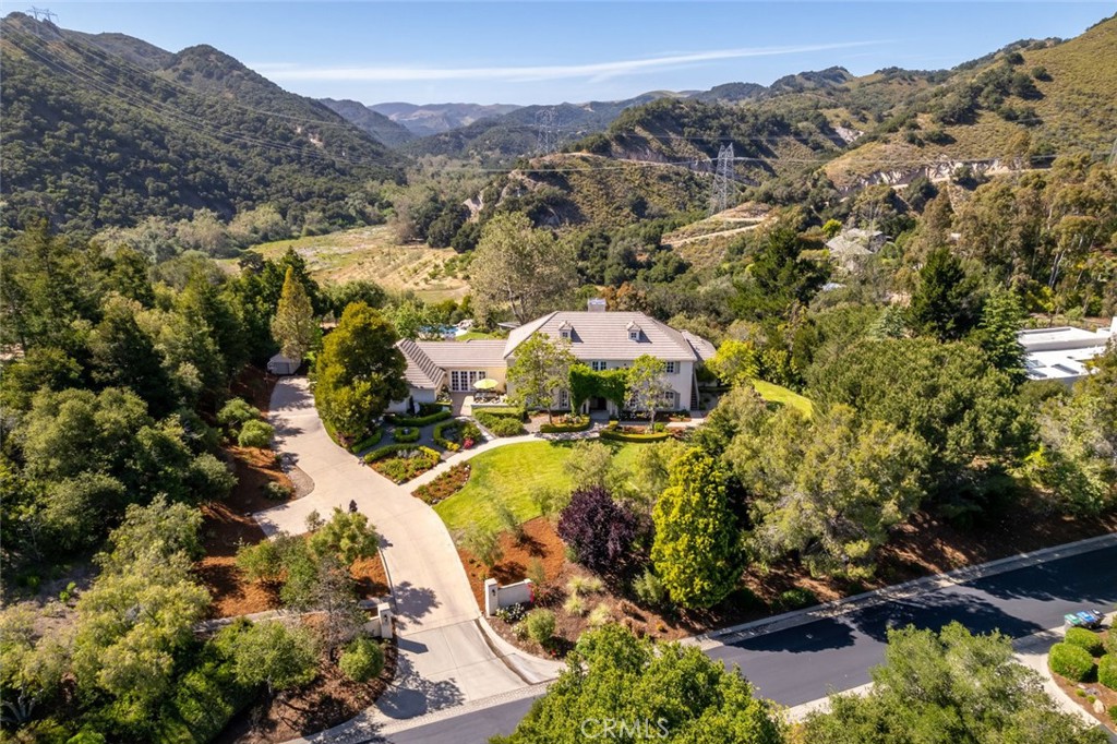 1190 Bassi Drive