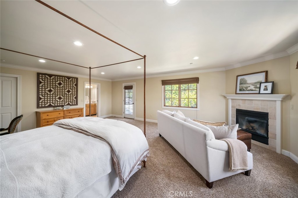 1190 Bassi Drive