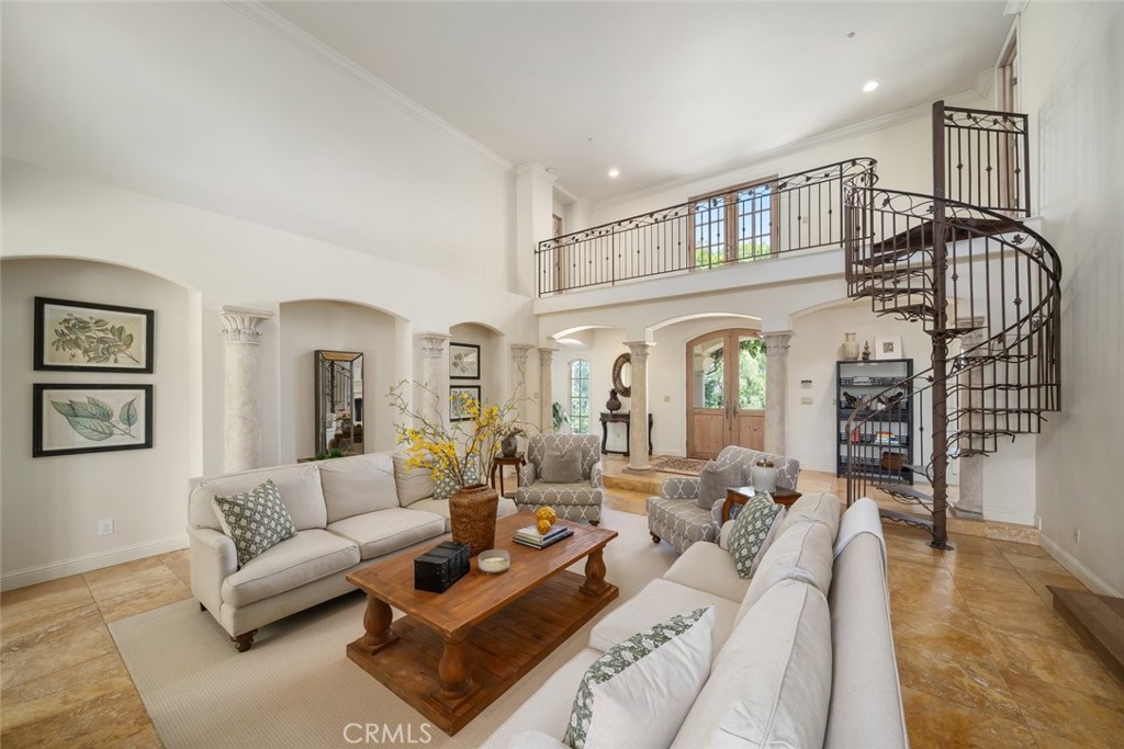 1190 Bassi Drive